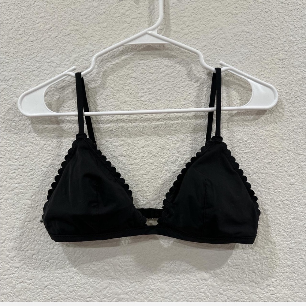 Black Scalloped Bralette